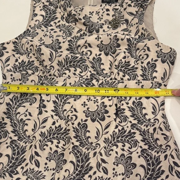 Tahari ASL Jacquard Envelope Neck & Brooch Sheath Dress - Picture 10 of 13